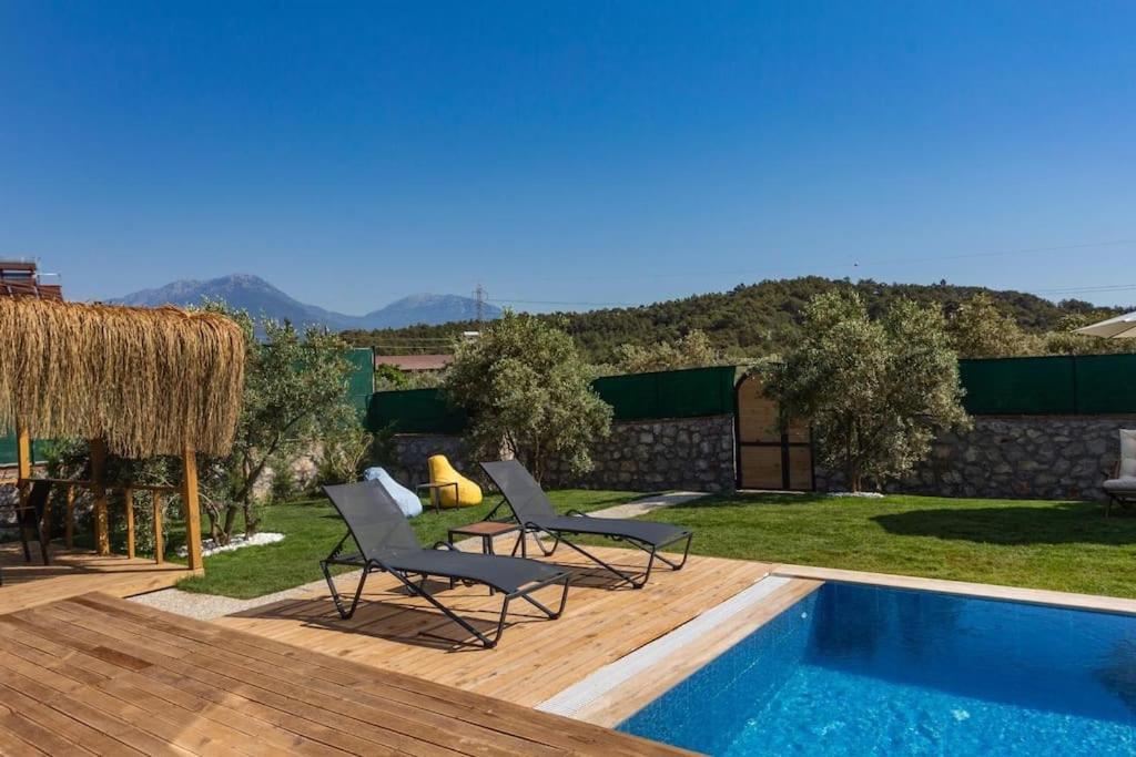 Villa Zeytin Havuzlu Jakuzili Fethiye Exterior photo